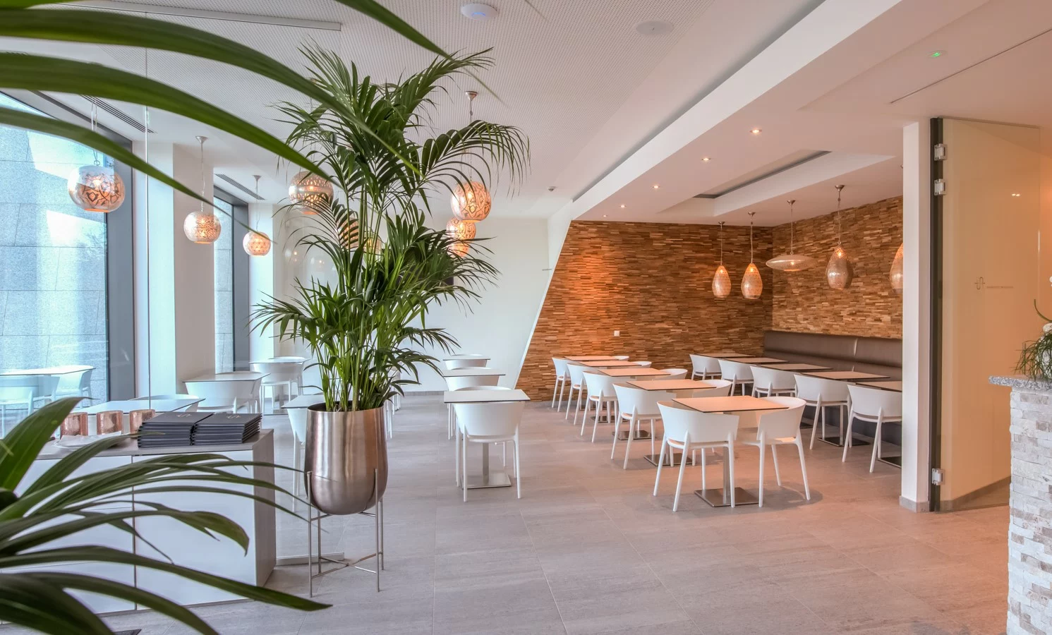 RESTAURANT-elaisa