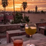 rooftops à Marrakech au coucher du soleil